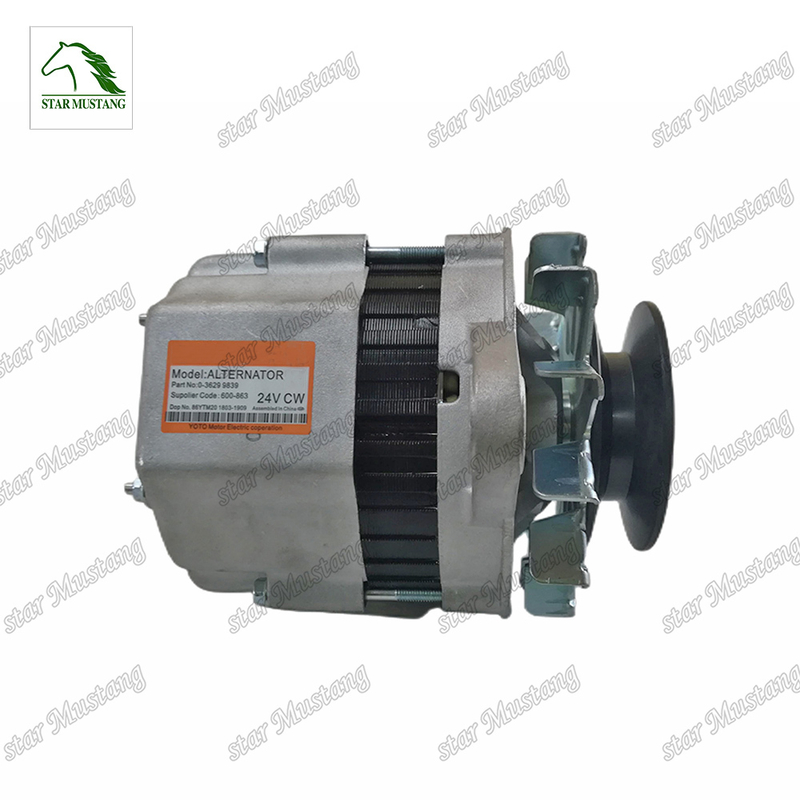 Originele dieselmotor alternator 4D95 PC60-5 24V 30A 600-821-3850